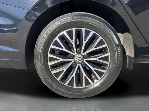 Used 2021 Volkswagen Jetta R-Line image 10