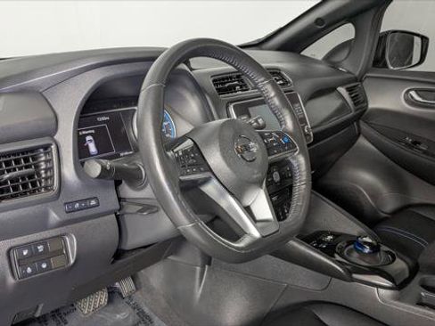 Used 2020 Nissan Leaf SV w/ SV Technology Package image 24