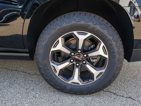 New 2026 GMC Yukon AT4 Ultimate AWD/4WD image 43