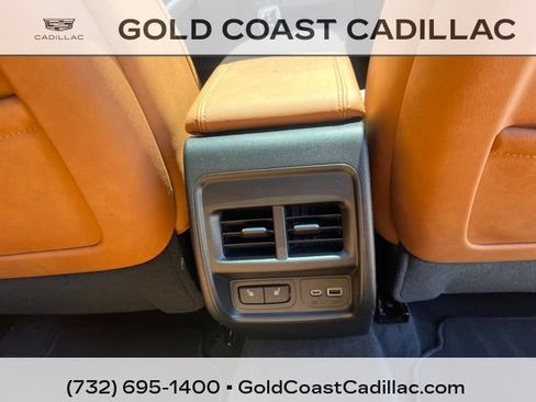 Used 2023 Cadillac XT4 Sport AWD/4WD image 9