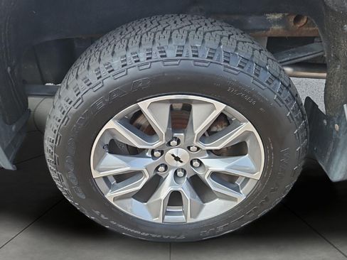 Used 2022 Chevrolet Silverado 1500 RST AWD/4WD image 8