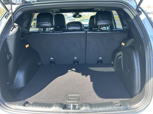 Used 2023 Jeep Compass High Altitude w/ Driver Assist Group I AWD/4WD image 39
