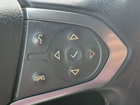 Used 2015 Chevrolet Tahoe LT image 16