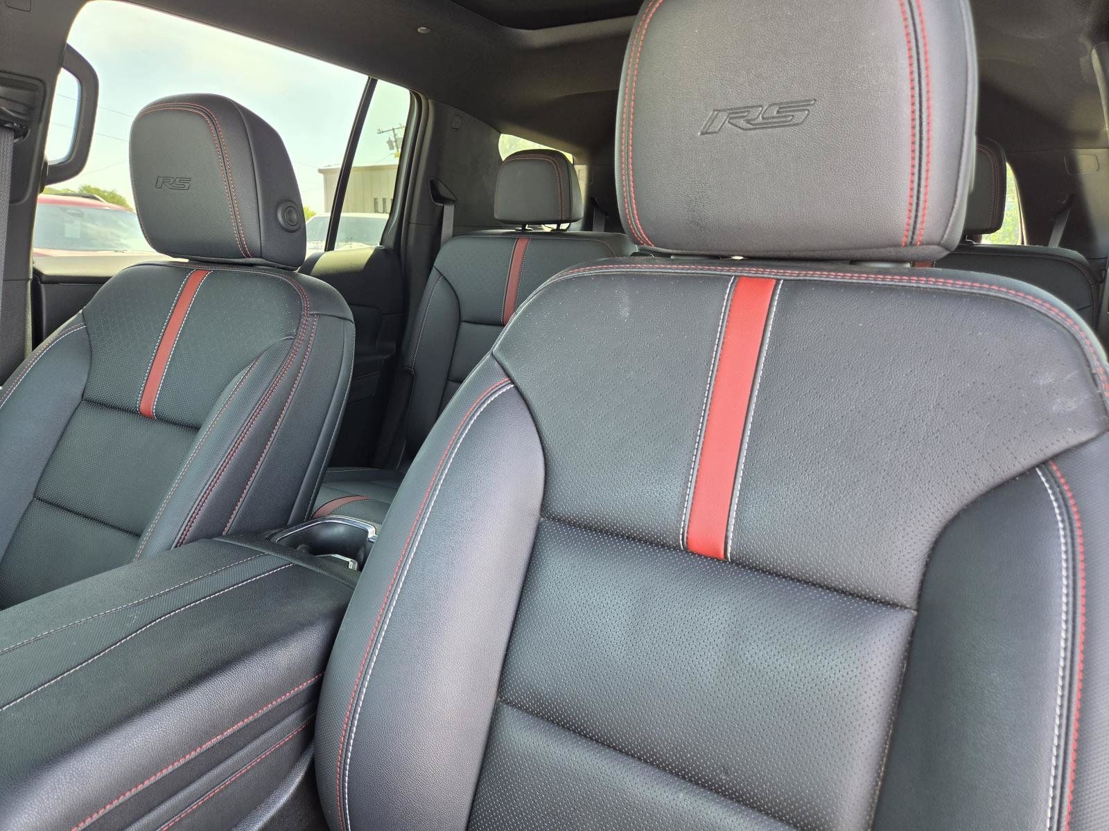 Used 2024 Chevrolet Traverse RS w/ LPO, Floor Liner Package FWD image 24