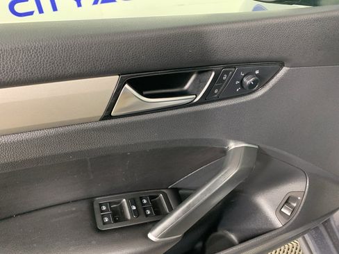 Used 2020 Volkswagen Passat 2.0T SE image 15