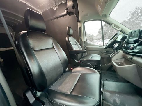 Used 2024 Ford Transit 250 148 High Roof Extended w/ Load Area Protection Package RWD image 30