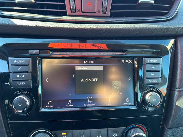 Used 2018 Nissan Rogue S AWD/4WD image 15