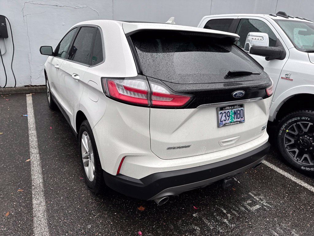 Used 2020 Ford Edge SEL w/ Convenience Package AWD/4WD image 4