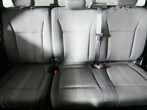 Used 2015 Ford F150 XLT w/ Equipment Group 302A Luxury image 13