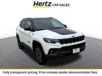 Used 2025 Jeep Compass Trailhawk AWD/4WD video 1