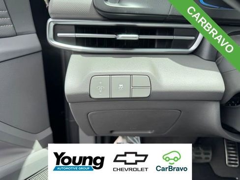 Used 2026 Hyundai Elantra Sport FWD image 17