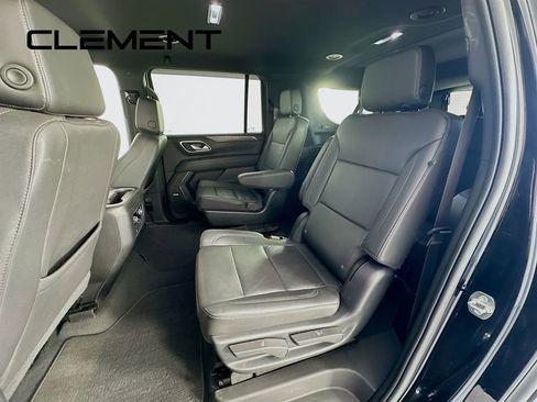 Used 2022 Chevrolet Suburban Z71 image 32