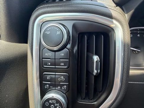 Used 2019 GMC Sierra 1500 SLT w/ SLT Premium Plus Package AWD/4WD image 21