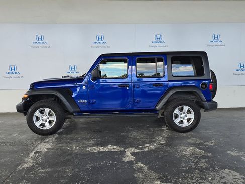 Used 2019 Jeep Wrangler Unlimited Sport S AWD/4WD image 3