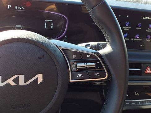 Used 2025 Kia Seltos S image 15