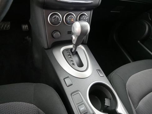 Used 2013 Nissan Rogue SV w/ Premium Pkg image 24