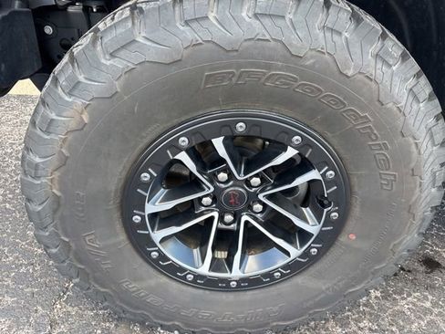 Used 2024 Jeep Wrangler Unlimited Rubicon w/ XTREMEE 35" Tire Package AWD/4WD image 27