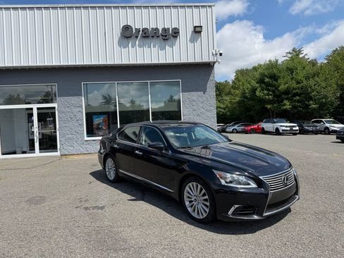 Used 2017 Lexus LS 460 AWD w/ Comfort Package image 10