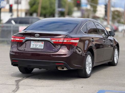 Used 2014 Toyota Avalon XLE FWD image 16