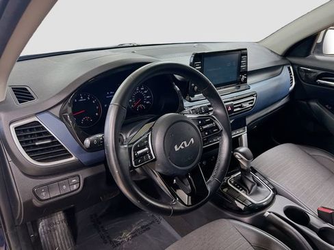 Certified 2023 Kia Seltos S image 9