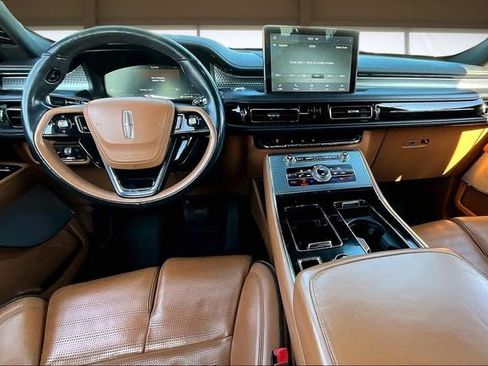 Used 2020 Lincoln Aviator Black Label image 16