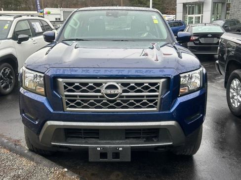 Used 2022 Nissan Frontier SV w/ Technology Package image 2