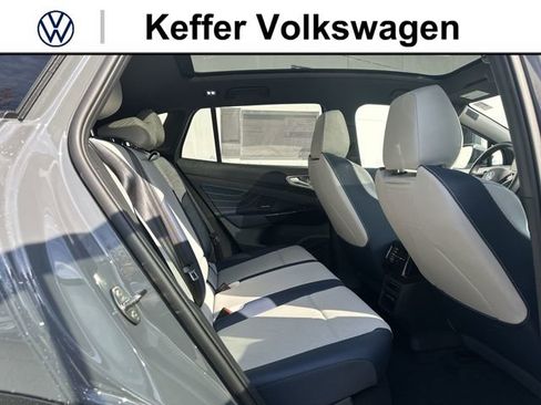 New 2025 Volkswagen ID.4 Pro S Plus AWD/4WD image 20