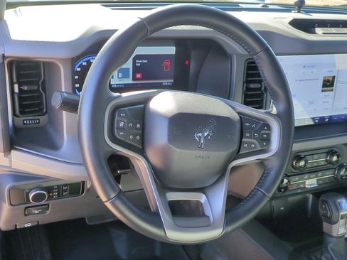 Used 2024 Ford Bronco Everglades image 14