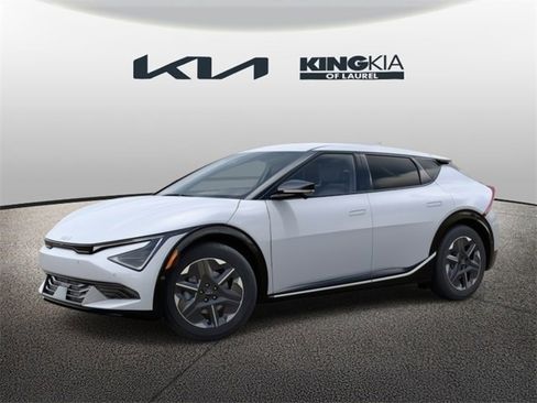 New 2025 Kia EV6 Light w/ Light LR Technology Package image 3