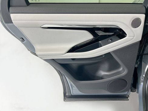 Used 2023 Land Rover Range Rover Evoque HST image 25