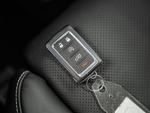 New 2025 Jeep Grand Cherokee Overland image 43