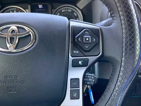 Used 2022 Toyota Tacoma SR5 w/ Technology Package AWD/4WD image 24
