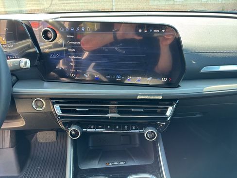 Used 2026 Chevrolet Traverse LT w/ LPO, Floor Liner Package AWD/4WD image 22