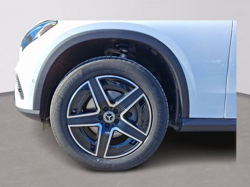 New 2026 Mercedes-Benz GLC 300 4MATIC image 7