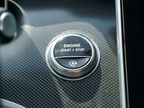 Certified 2025 Mercedes-Benz C 300 Sedan image 29