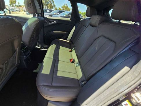Used 2023 Audi Q4 e-tron Prestige AWD/4WD image 17
