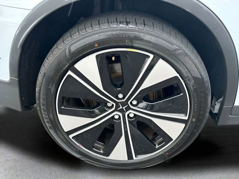 Used 2023 Polestar Polestar 2 w/ Pilot Pack image 31