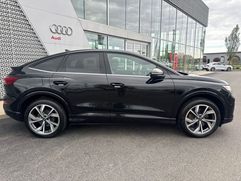 Certified 2022 Audi Q4 e-tron Prestige AWD/4WD image 28