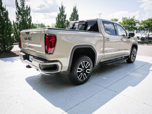 Used 2023 GMC Sierra 1500 AT4 w/ AT4 Premium Package AWD/4WD image 10