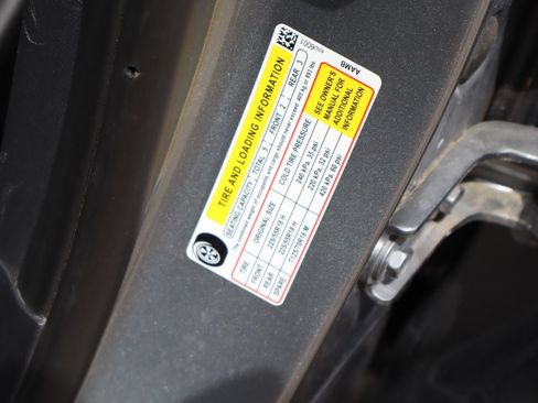Used 2025 Buick Envista Sport Touring FWD image 29