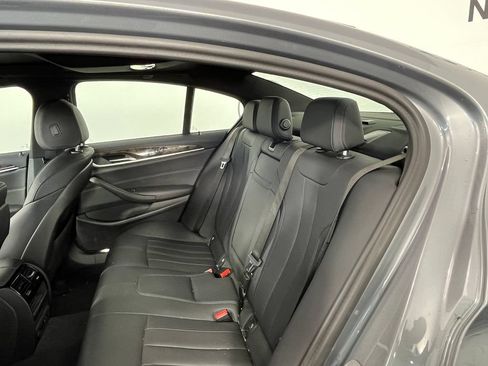 Used 2023 BMW 530i xDrive w/ Convenience Package AWD/4WD image 4