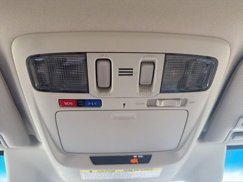 Used 2017 Subaru Outback 2.5i Limited image 28