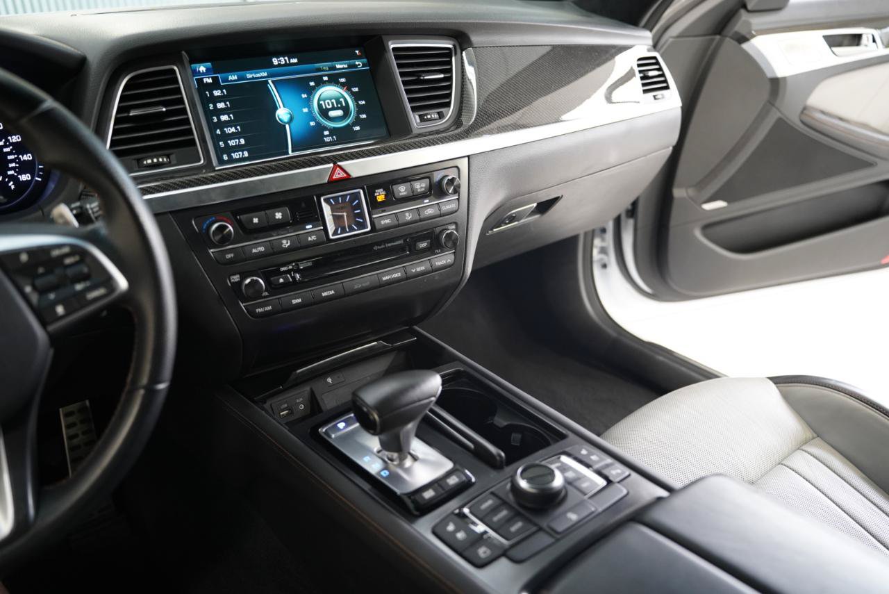 Used 2018 Genesis G80 3.3T Sport RWD image 18
