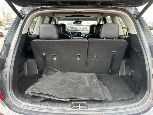 Used 2025 Kia Telluride S image 28