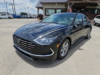 Used 2022 Hyundai Sonata SE w/ Winter Weather Package