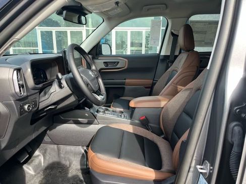 New 2025 Ford Bronco Sport Outer Banks w/ Sasquatch Outer Banks Package AWD/4WD image 4