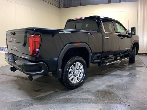 Used 2023 GMC Sierra 2500 Denali AWD/4WD image 3