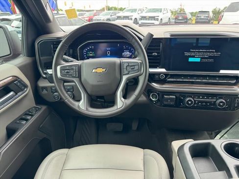 Used 2024 Chevrolet Silverado 1500 LT AWD/4WD image 13