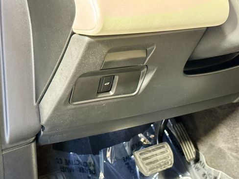 Used 2024 Land Rover Discovery Sport S AWD/4WD image 10