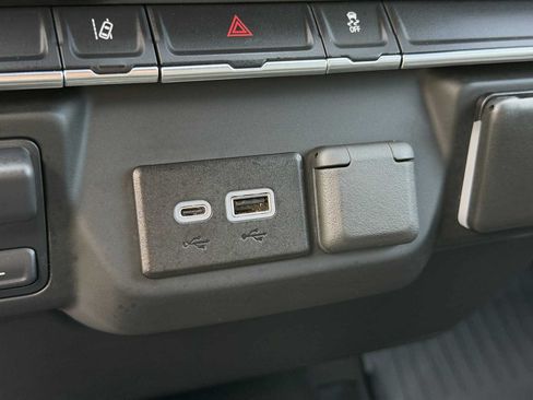 Used 2024 GMC Sierra 3500 Pro w/ Convenience Package AWD/4WD image 29